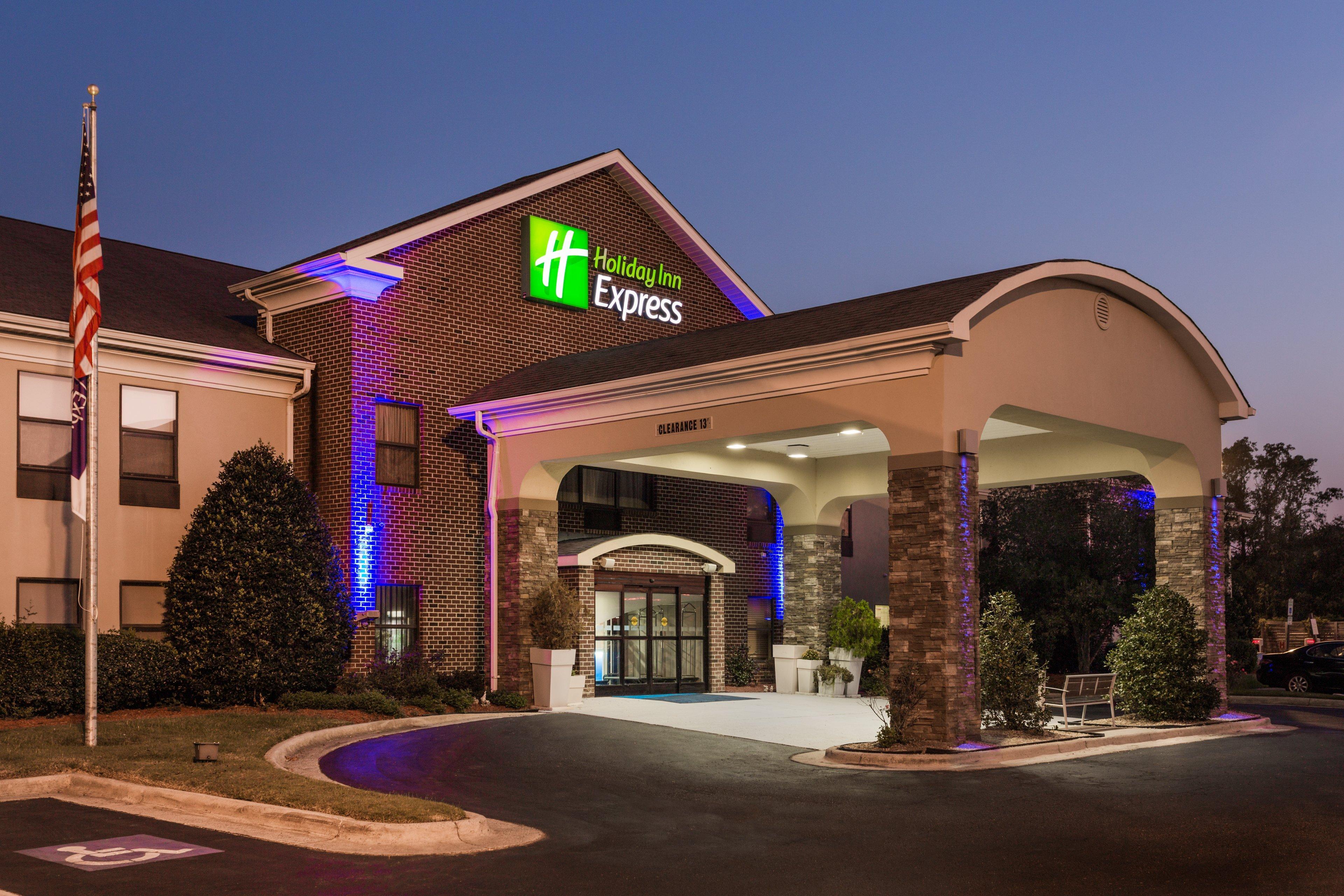 Holiday Inn Express - Plymouth By Ihg Bagian luar foto