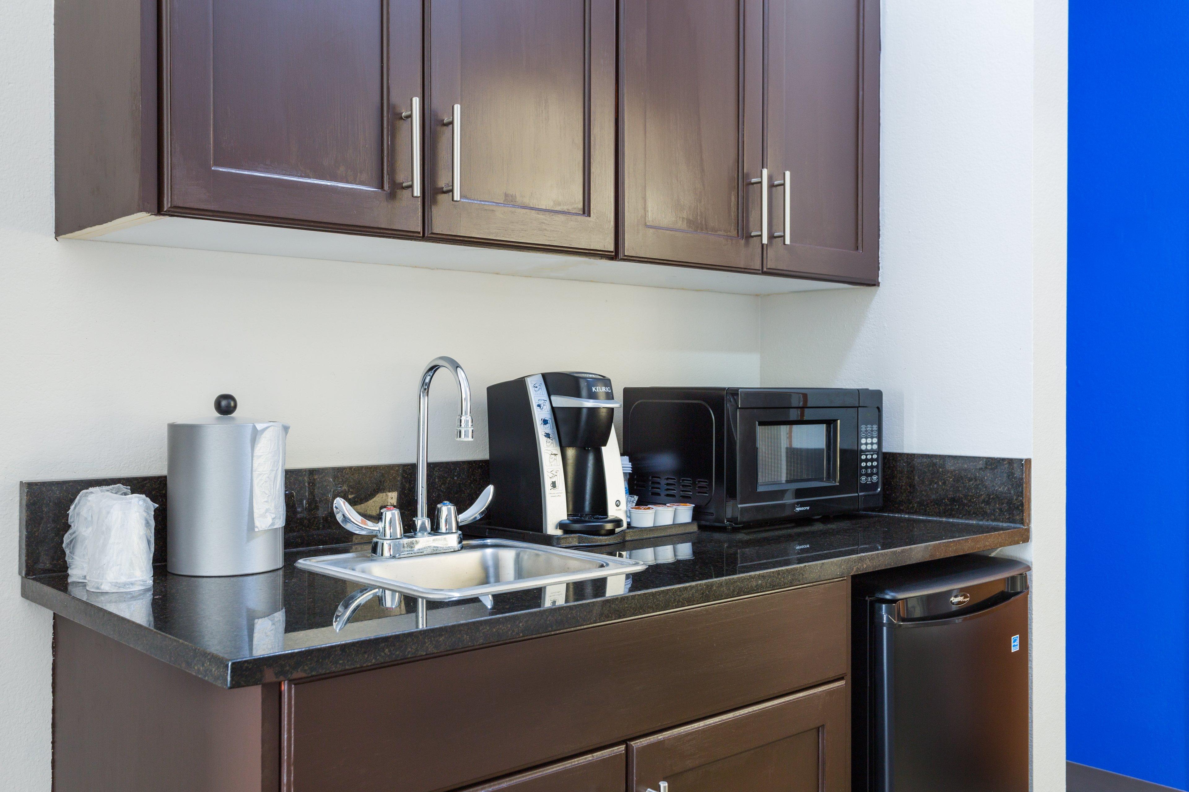 Holiday Inn Express - Plymouth By Ihg Bagian luar foto
