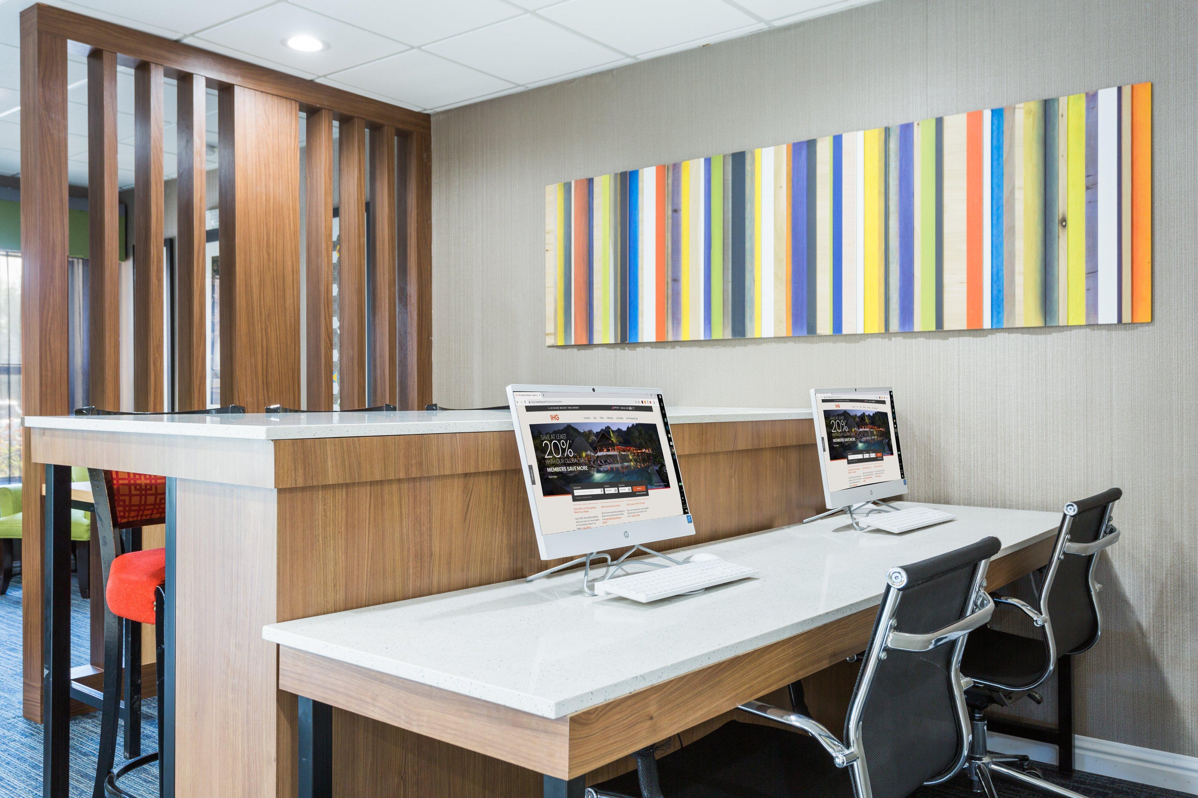 Holiday Inn Express - Plymouth By Ihg Bagian luar foto