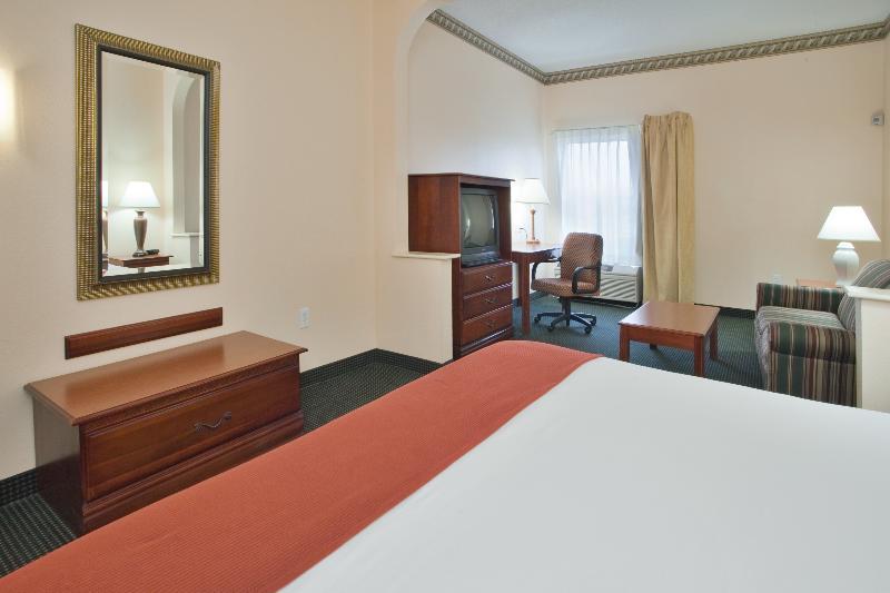 Holiday Inn Express - Plymouth By Ihg Bagian luar foto
